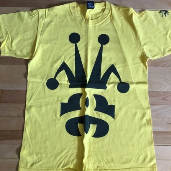 Stussy yellow crown Tshirt - Picture 1 of 1